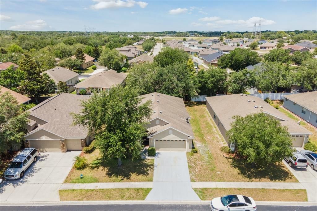 For Sale: $335,000 (3 beds, 2 baths, 1976 Square Feet)