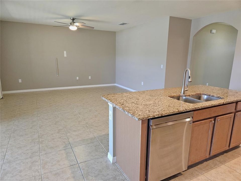 Active With Contract: $2,350 (3 beds, 2 baths, 1683 Square Feet)