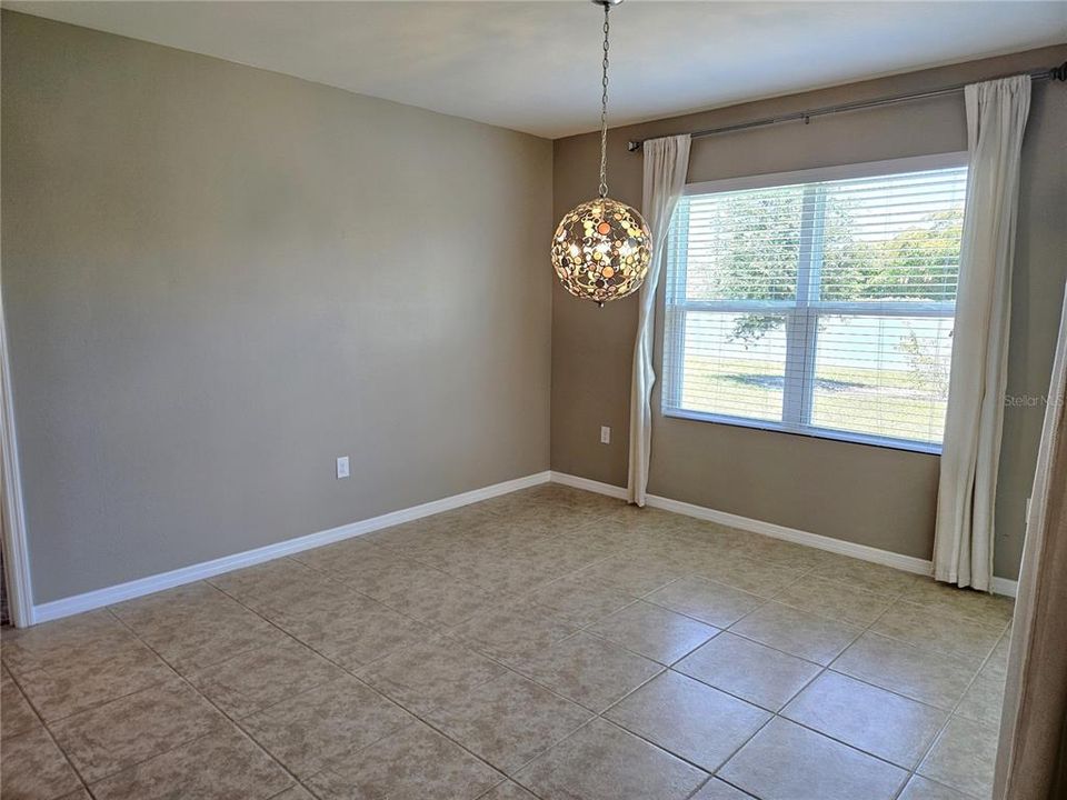 Active With Contract: $2,350 (3 beds, 2 baths, 1683 Square Feet)