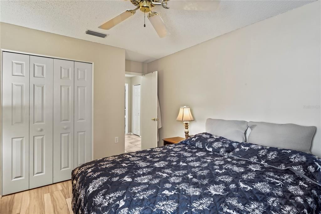 For Sale: $339,900 (2 beds, 2 baths, 1712 Square Feet)