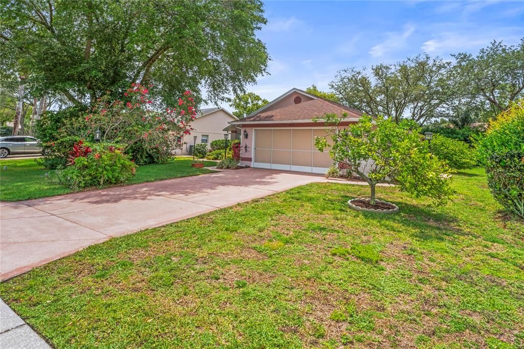 For Sale: $346,500 (2 beds, 2 baths, 1712 Square Feet)
