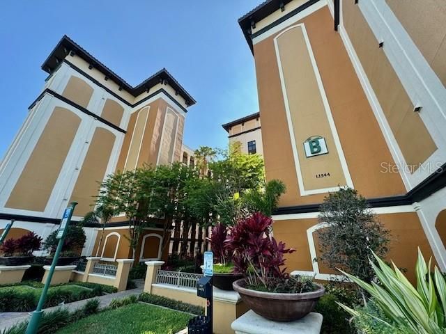 En Venta: $285,999 (3 camas, 2 baños, 1200 Pies cuadrados)