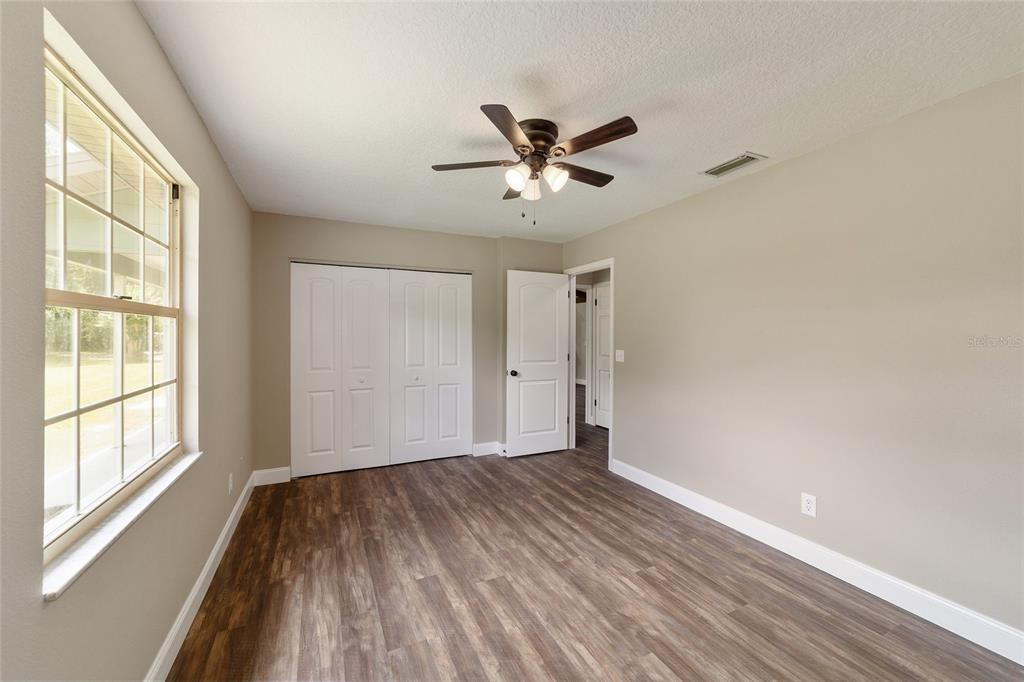 Active With Contract: $347,500 (3 beds, 2 baths, 1561 Square Feet)