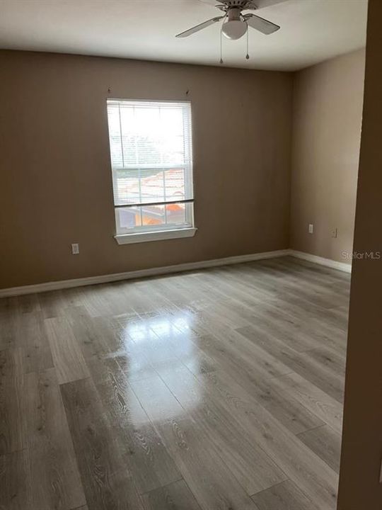 For Rent: $1,700 (1 beds, 1 baths, 820 Square Feet)