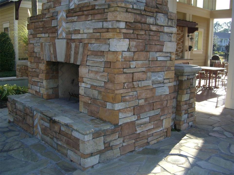 Outdoor Fireplace & Grill