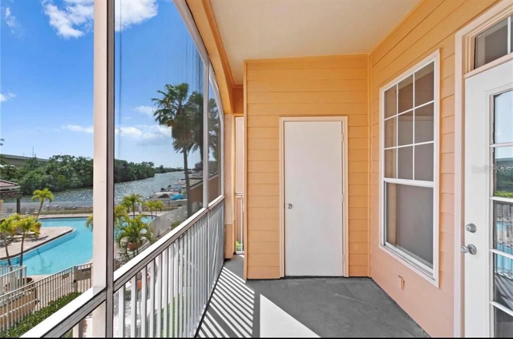 Screened In porch