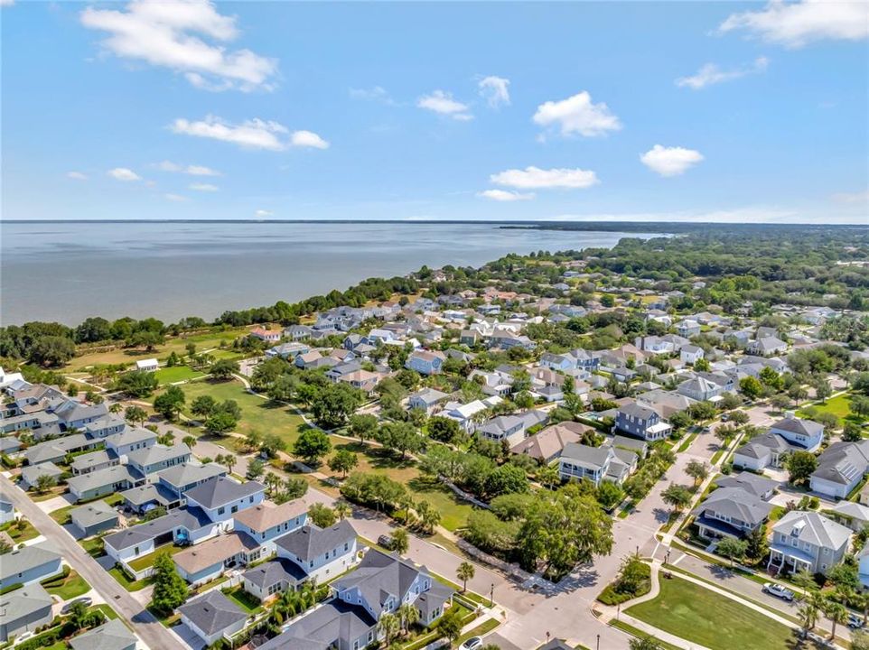 Active With Contract: $1,200,000 (4 beds, 2 baths, 2683 Square Feet)