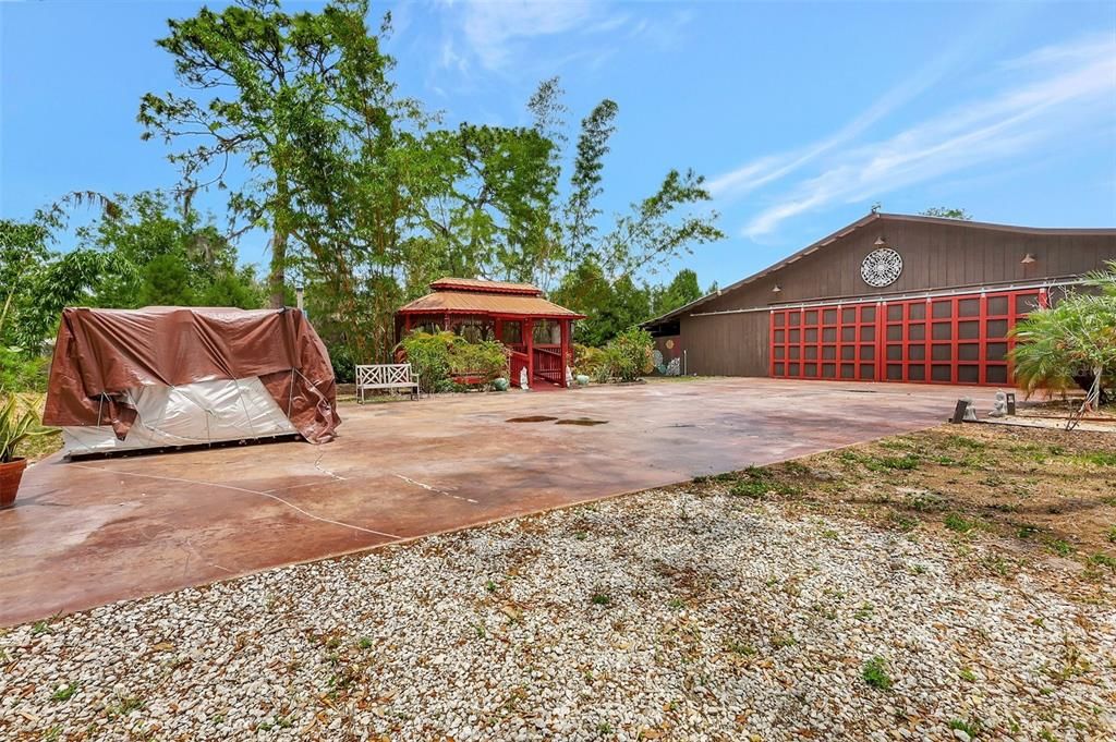 BARN AND SMALLER GAZEBO