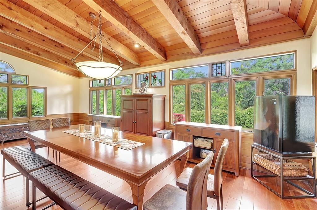 DINING AREA IN GREAT ROOM