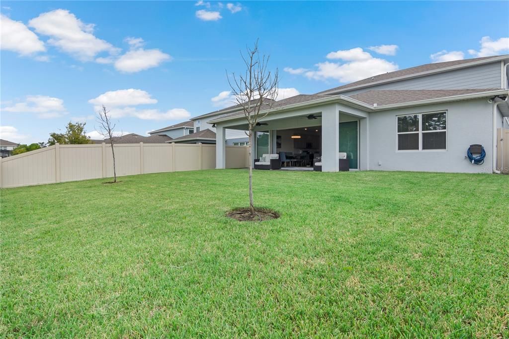 Active With Contract: $599,000 (5 beds, 3 baths, 2926 Square Feet)