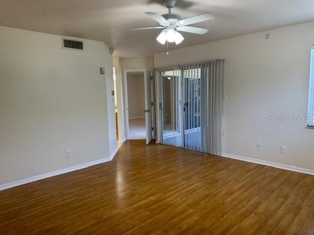 For Sale: $279,500 (2 beds, 2 baths, 1200 Square Feet)