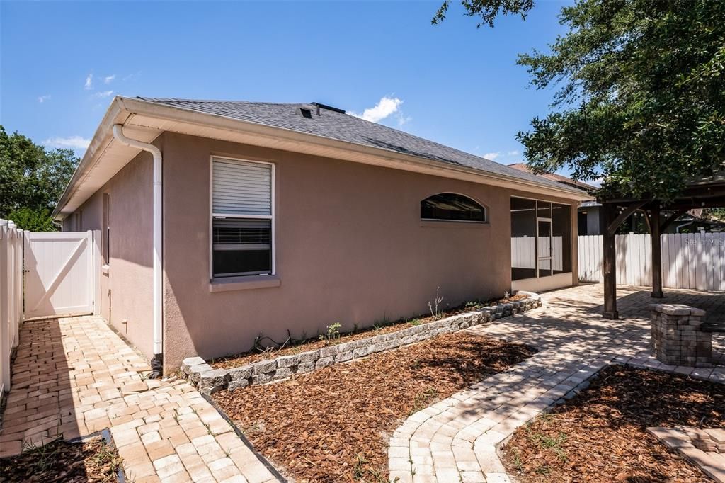 For Sale: $445,000 (4 beds, 2 baths, 2171 Square Feet)