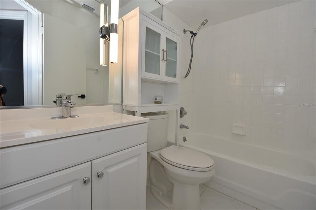 Недавно арендовано: $1,650 (2 спален, 2 ванн, 1098 Квадратных фут)