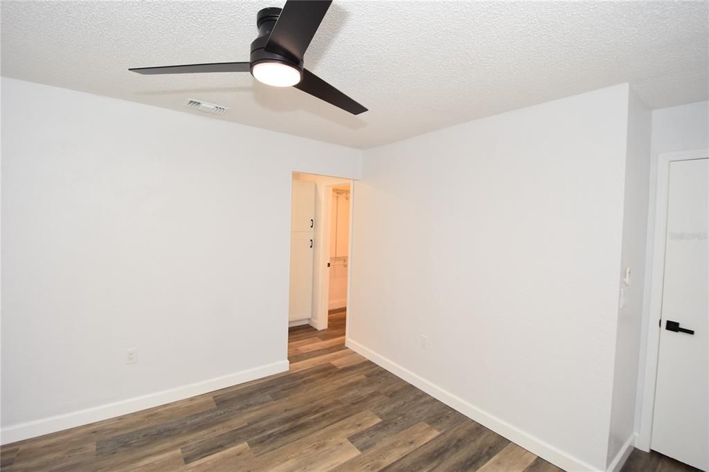 Recently Rented: $1,650 (2 beds, 2 baths, 1098 Square Feet)