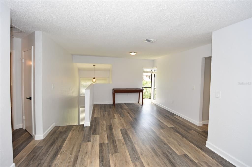 Recently Rented: $1,650 (2 beds, 2 baths, 1098 Square Feet)