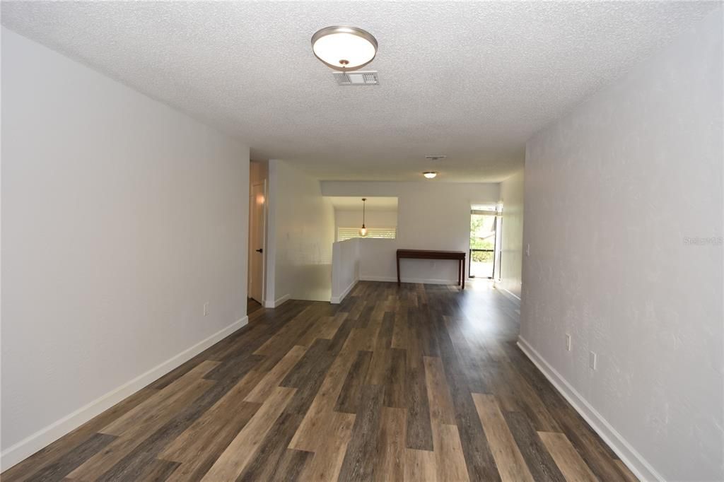 Recently Rented: $1,650 (2 beds, 2 baths, 1098 Square Feet)