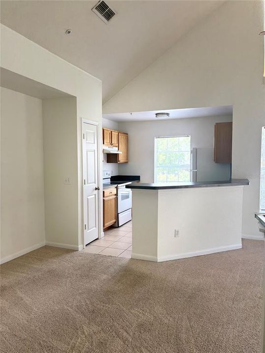 For Rent: $2,200 (3 beds, 2 baths, 1202 Square Feet)