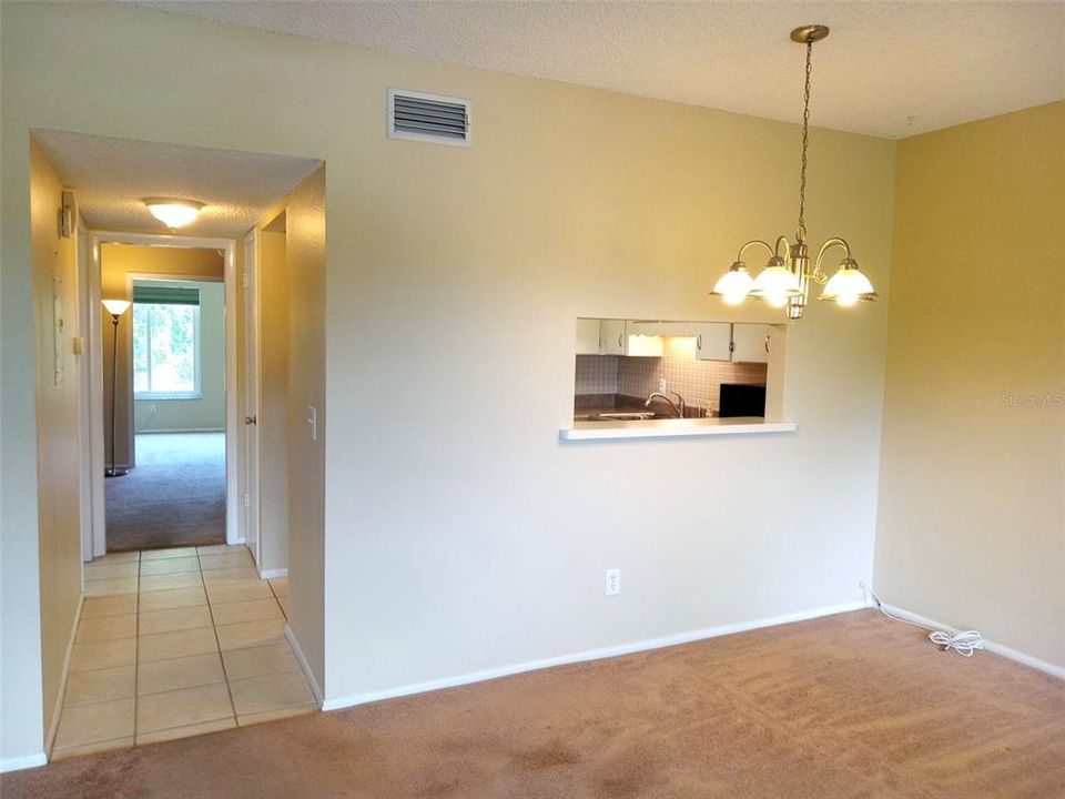 For Sale: $124,900 (1 beds, 1 baths, 800 Square Feet)