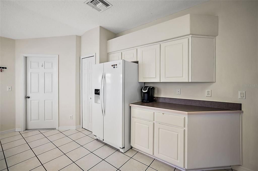 For Sale: $299,000 (2 beds, 2 baths, 1481 Square Feet)