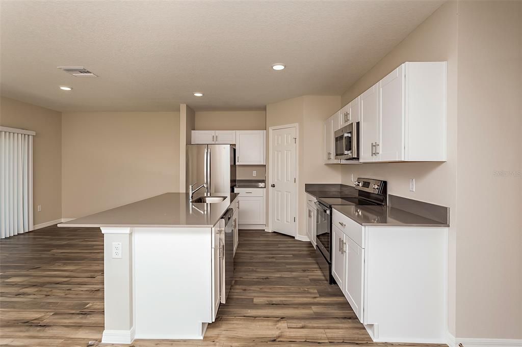 Active With Contract: $403,990 (4 beds, 2 baths, 2039 Square Feet)