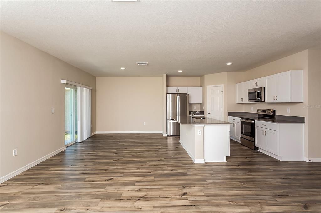 Active With Contract: $403,990 (4 beds, 2 baths, 2039 Square Feet)