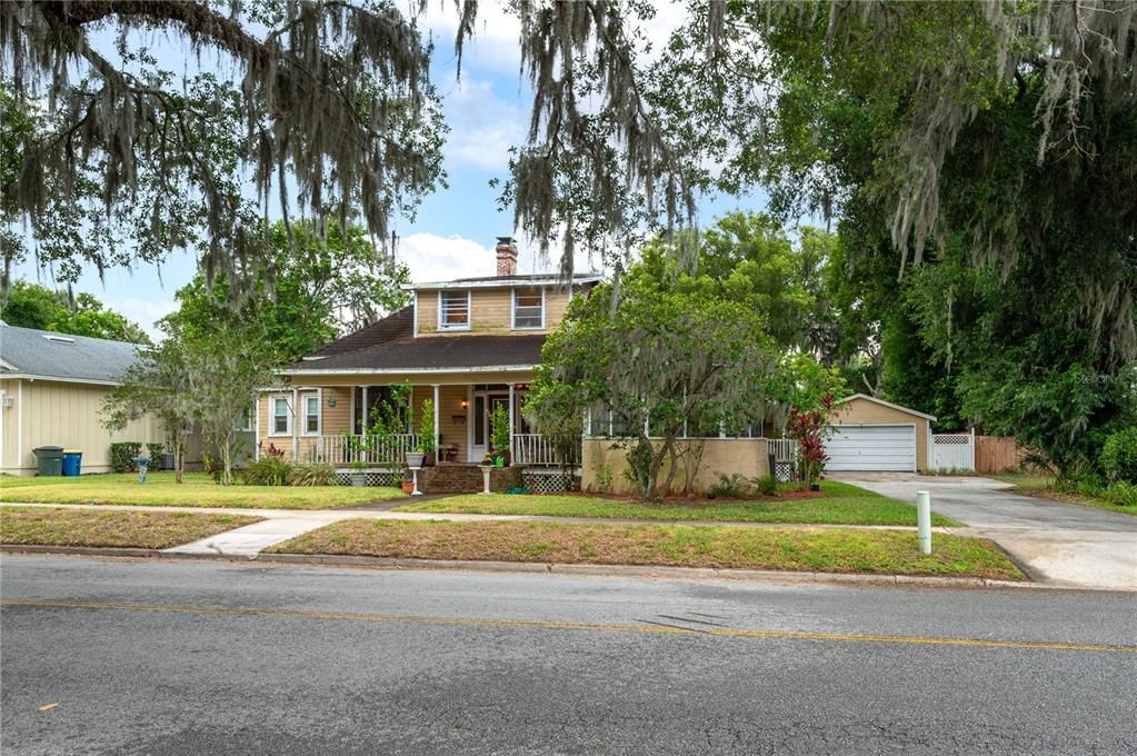 Active With Contract: $289,000 (4 beds, 2 baths, 2205 Square Feet)