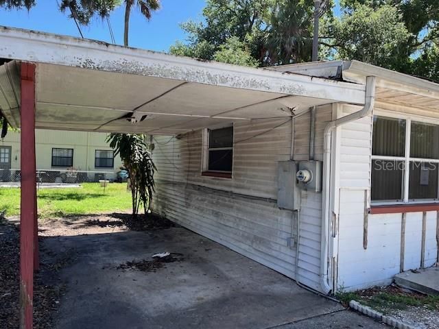 For Sale: $135,000 (2 beds, 1 baths, 950 Square Feet)