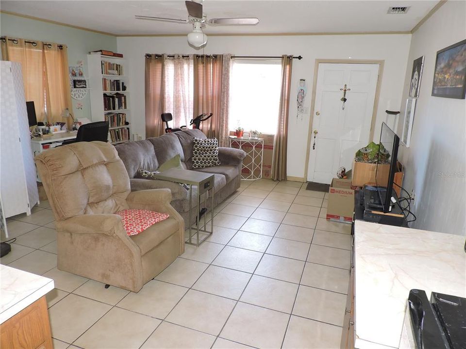 For Sale: $284,500 (4 beds, 3 baths, 2439 Square Feet)
