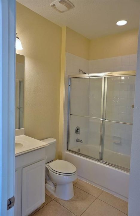 Active With Contract: $1,750 (1 beds, 1 baths, 756 Square Feet)