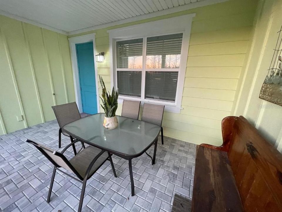 For Rent: $2,600 (2 beds, 2 baths, 1308 Square Feet)