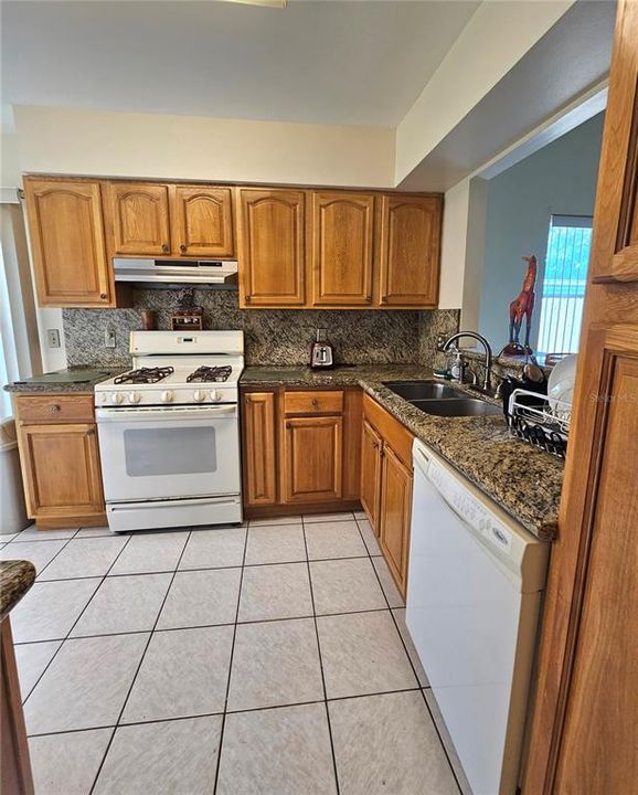 For Sale: $329,900 (3 beds, 2 baths, 1482 Square Feet)