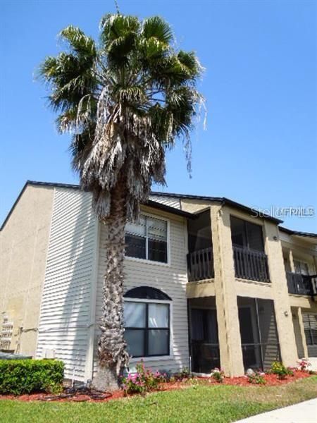 For Sale: $259,000 (2 beds, 2 baths, 948 Square Feet)