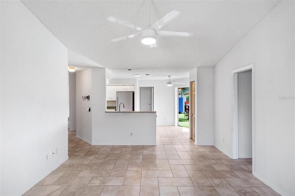 Active With Contract: $3,000 (3 beds, 2 baths, 2025 Square Feet)