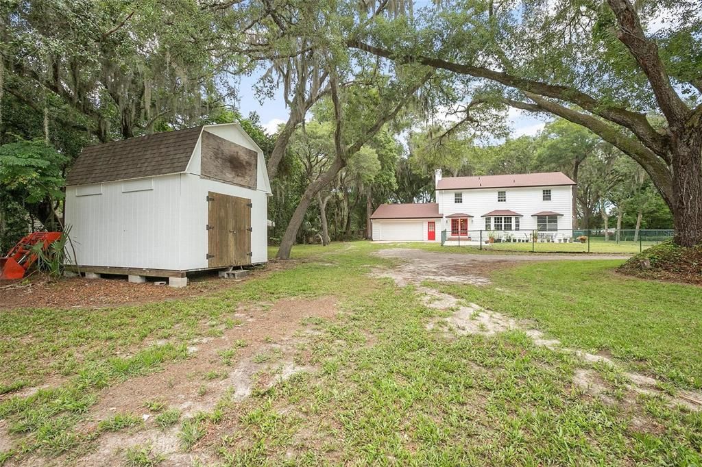 Active With Contract: $645,000 (5 beds, 3 baths, 2826 Square Feet)