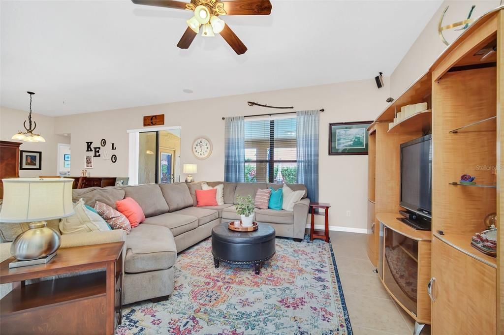 Active With Contract: $575,000 (4 beds, 2 baths, 2260 Square Feet)