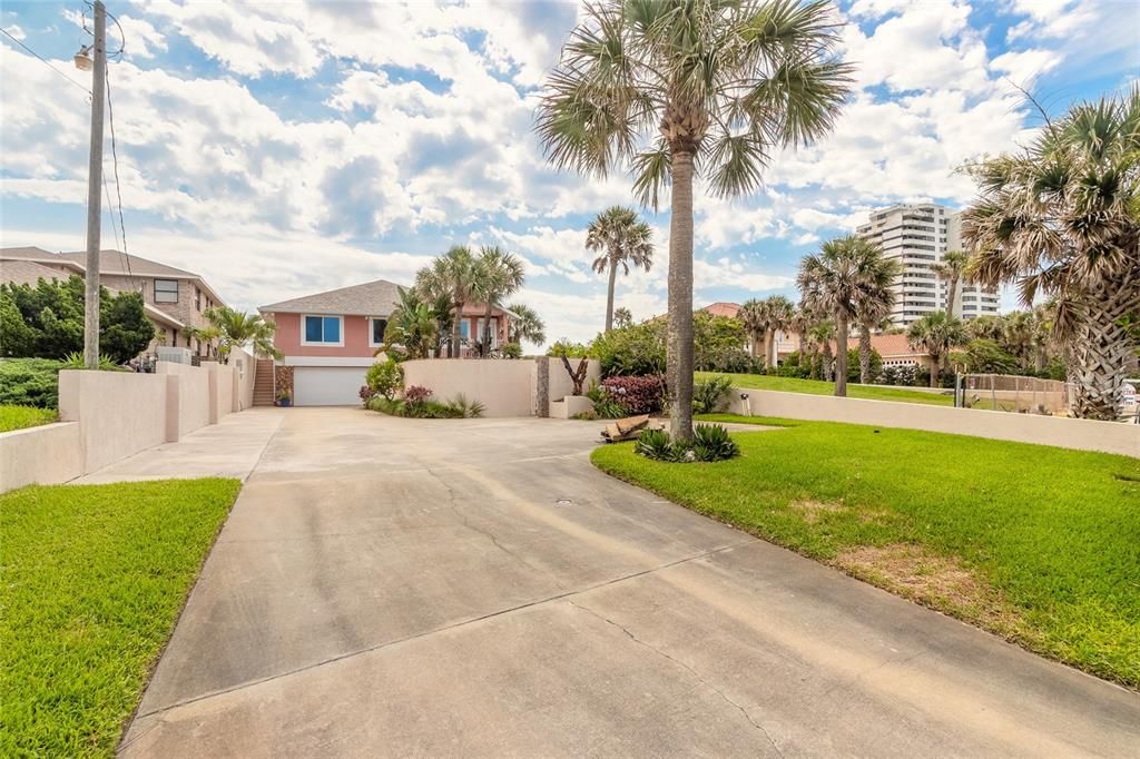 For Sale: $1,998,000 (3 beds, 3 baths, 3257 Square Feet)