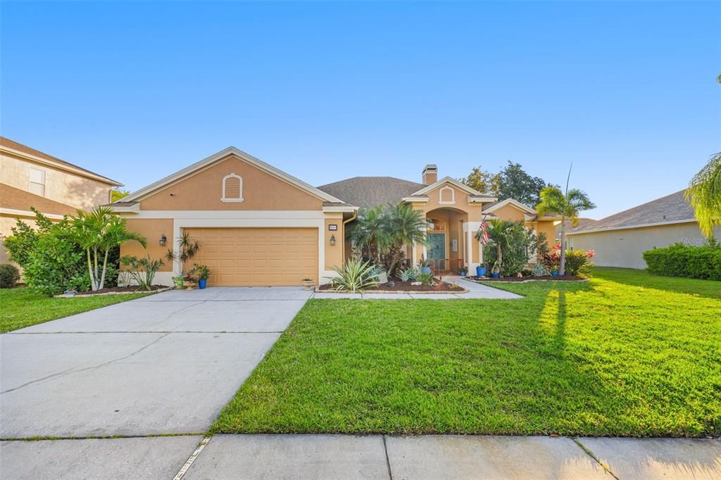 Recently Sold: $675,000 (4 beds, 2 baths, 2410 Square Feet)