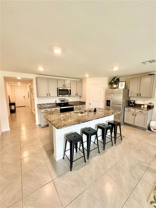 For Sale: $334,450 (4 beds, 2 baths, 1828 Square Feet)