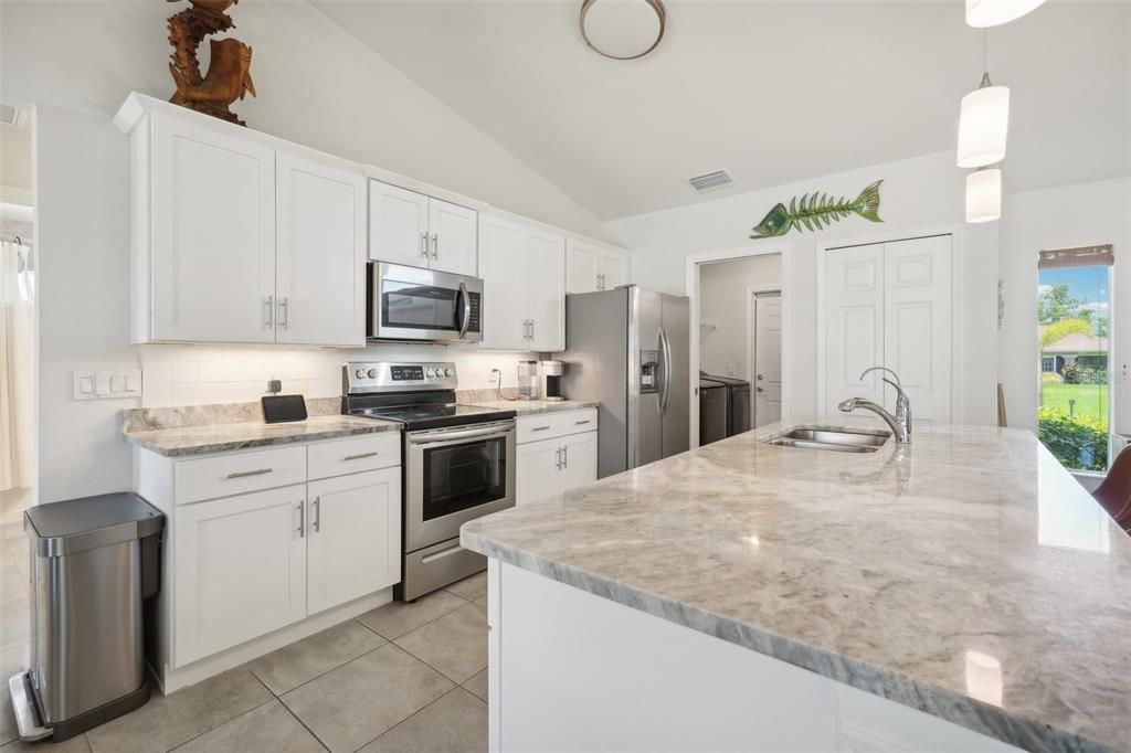 For Sale: $399,900 (3 beds, 2 baths, 1677 Square Feet)