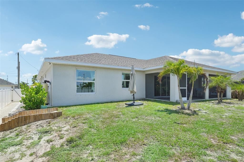 For Sale: $399,900 (3 beds, 2 baths, 1677 Square Feet)