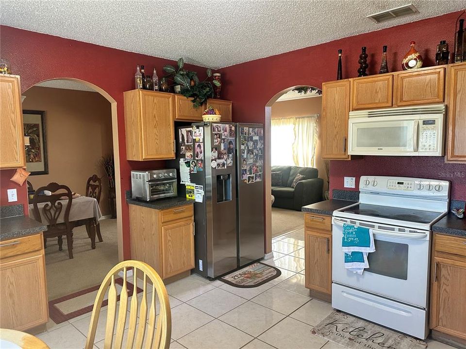 For Sale: $300,000 (4 beds, 2 baths, 2104 Square Feet)