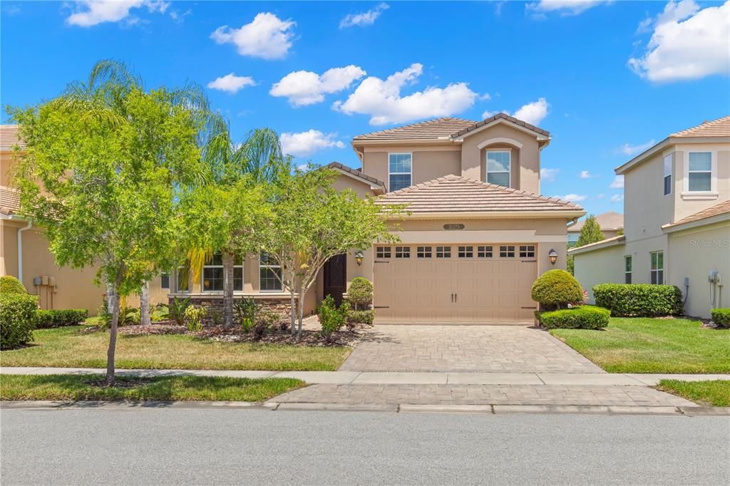 4 bed + Bonus Room that could be converted to 5th bedroom, 3.5 bathrooms, 2-car garage