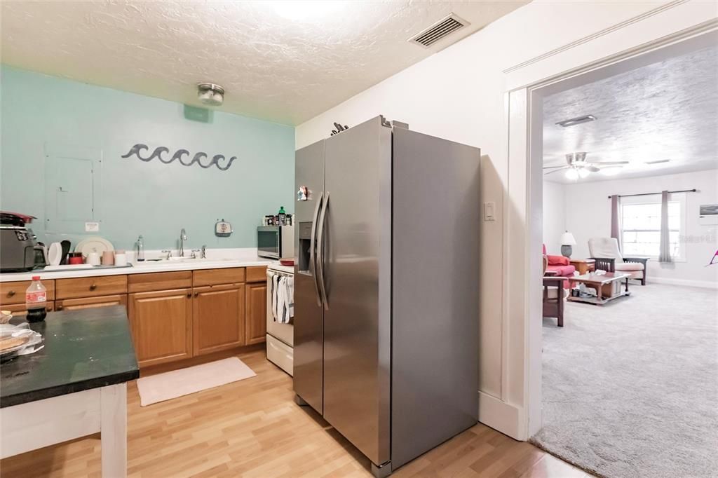 Active With Contract: $250,000 (0 beds, 0 baths, 1552 Square Feet)