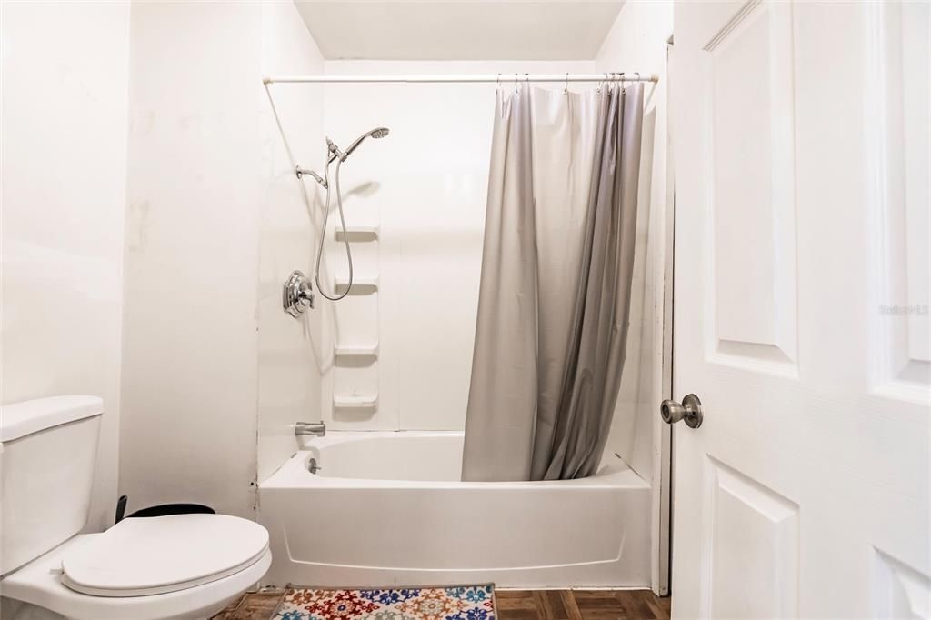 Active With Contract: $250,000 (0 beds, 0 baths, 1552 Square Feet)