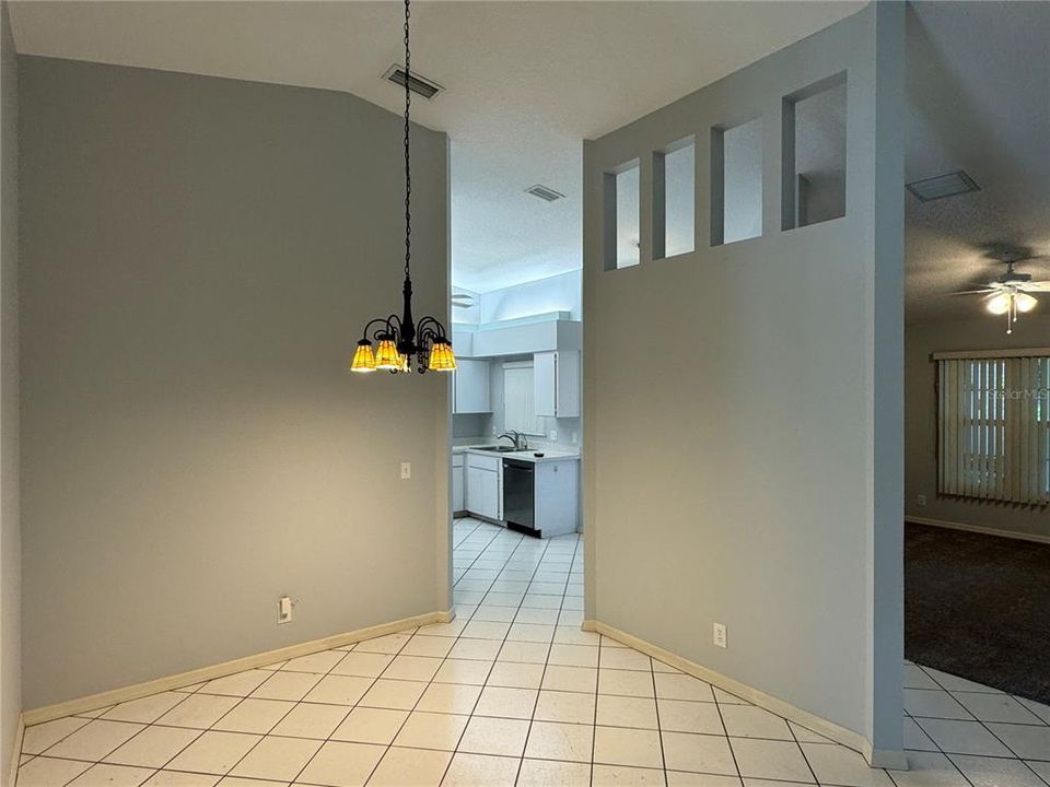 Active With Contract: $2,800 (4 beds, 2 baths, 1723 Square Feet)