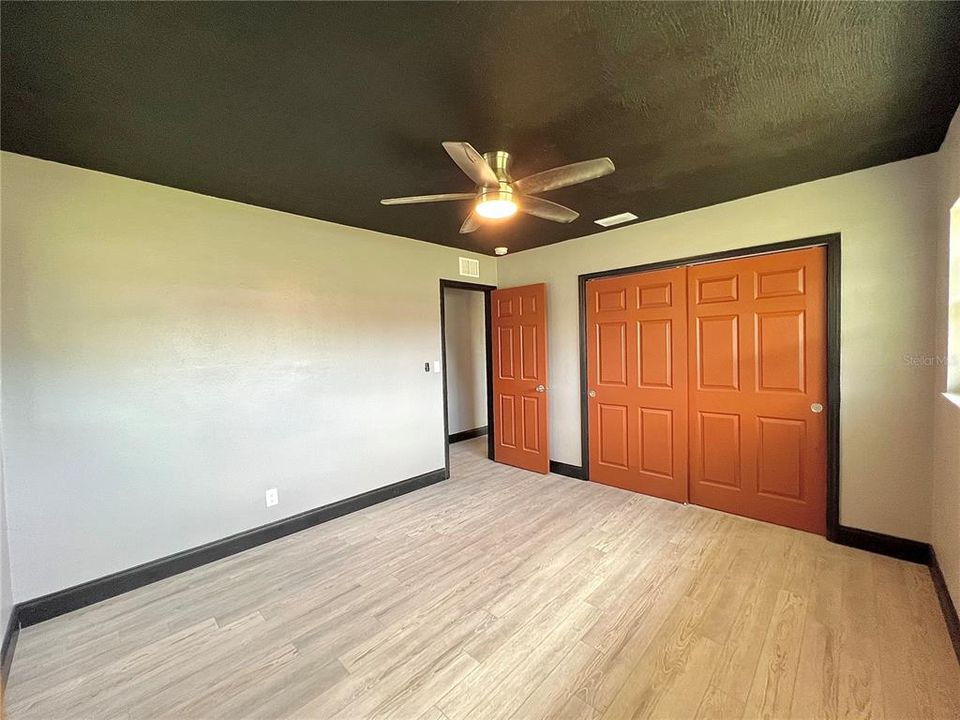 Recently Rented: $2,450 (3 beds, 1 baths, 1152 Square Feet)