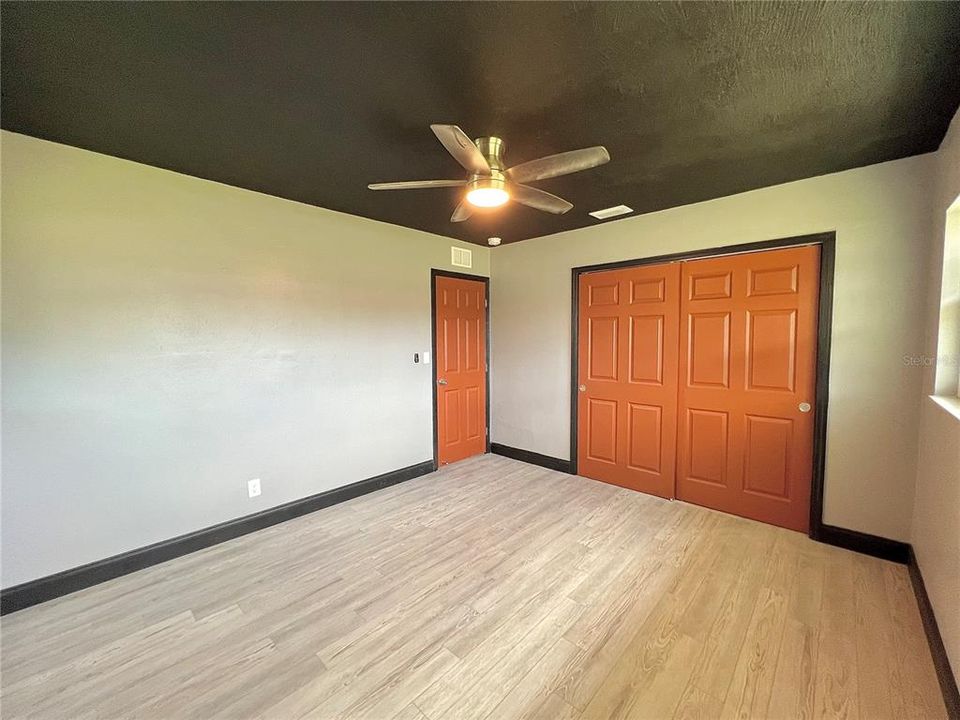 Recently Rented: $2,450 (3 beds, 1 baths, 1152 Square Feet)