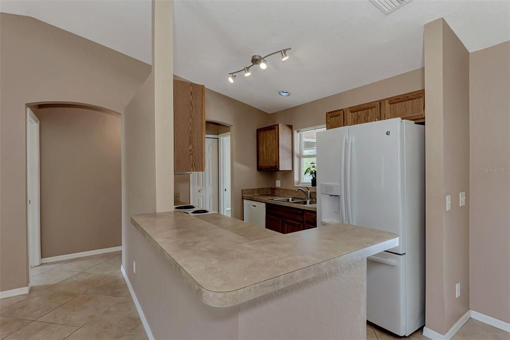 Active With Contract: $339,000 (3 beds, 2 baths, 1225 Square Feet)