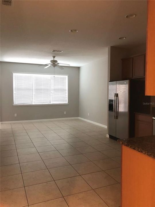 Active With Contract: $2,600 (3 beds, 2 baths, 1460 Square Feet)