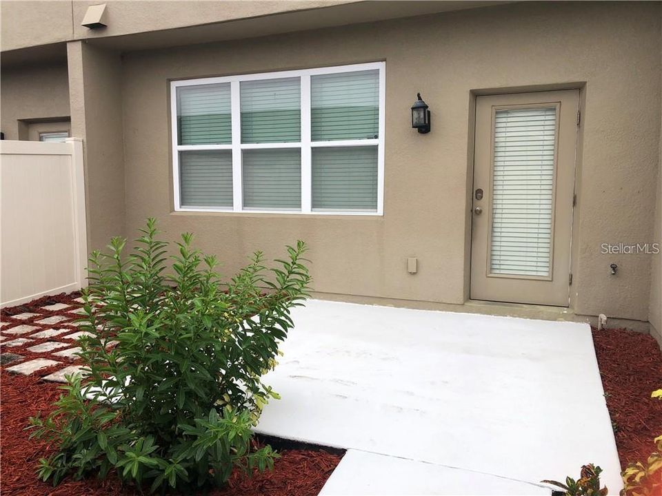 For Rent: $2,600 (3 beds, 2 baths, 1460 Square Feet)
